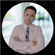 Profesor de inglés - licenciado en educación: manejo el currículum de la asignatura ingles en todos los niveles. Desde educación inicial hasta IV medio, me he desespeñado como profesor en la universidad academia de humanismo cristiano a cargo de Inglés I